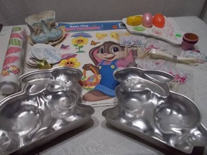 Vintage Easter & Spring Craft Kits, Bunny Molds & Decor Lot