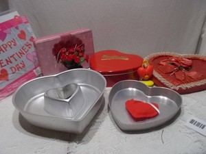 Valentines Day Heart Cake Pans, Mrs. Fields Tin & Holiday Decor Lot