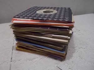 Vintage The Carpenters & Classic Pop 45 RPM Vinyl Records Lot