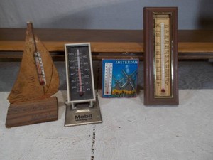 Lot of 4 Vintage & Novelty Thermometers - Mobil Heating Oil, Sailboat & Amsterdam