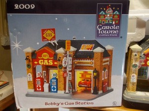 Vintage Department 56  Lemax Style Ceramic Gas Station Christmas Village Building