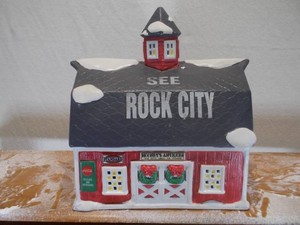 Vintage Ceramic Christmas Village Rock City Barn & Store Lighted Building
