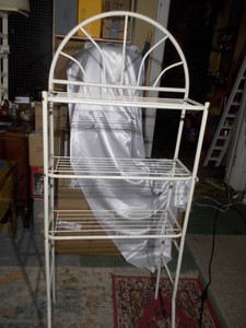 White Metal Arch-Top Bakers Rack  Display Shelf