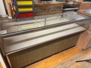 Retail Display Case - 70 W X 20 D X 38 H
