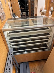 Berg Motion Case Spin Display - 2