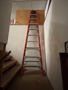10 Foot Fiberglass Ladder