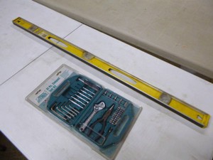 Tool Kit and Level