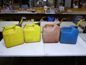 4 Gas Cans