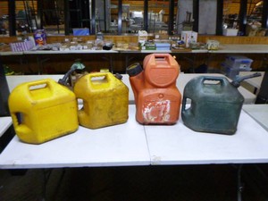 4 Gas Cans