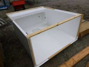 New Maax Tub and Shower Unit