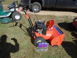 Simplicity snow blower 8 hp 22�. Tested & works. As shown.