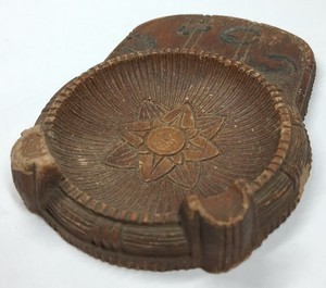 1940s Hawaii Hand-Carved Wooden Ashtray