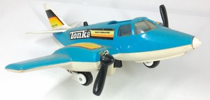 Vintage 1979 Tonka Hand Commander Turbo Prop Airplane