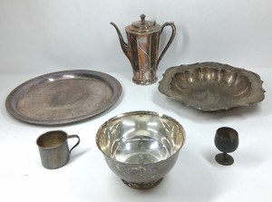Assorted Vintage Silverplate Tableware & Serving Pieces