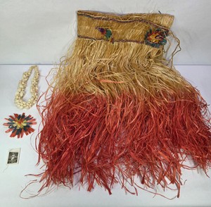 Vintage Hawaiian Hula Skirt Shell Lei Set