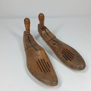 Vintage Wooden Shoe Lasts  Shoe Trees  Size 7