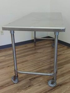 HEAVY DUTY NSF STAINLESS STEEL TABLE