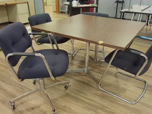 SQUARE TABLE AND 4 PLUSH OFFICE CHAIRS