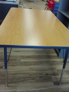 2 RECTANGULAR HEIGHT ADJUSTABLE TABLES