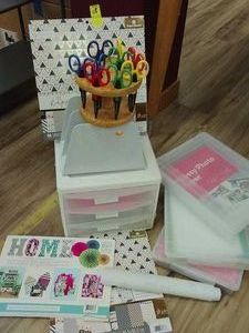 ART SUPPLIES LOT
