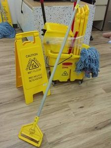 MOP BUCKET - MOP HANDLE - MOP REPLACEMENT - 4 WET FLOOR SIGNS -AND SQUEEGEES
