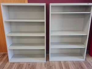2 VERY NICE METAL ULINE SHELVES