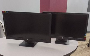 2 HP COMPUTER MONITORS