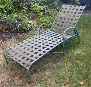 BY - Brown Jordan Outdoor Lounge Chair