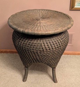 DR - Wicker Accent Table - Round Green Woven Table 24 X 25 in
