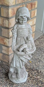 FY - Garden Sculpture - Cement Girl With Dogs Statue