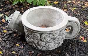 FY - Garden Planter - Campiana Floral Watering Can