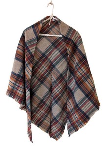UB - Vintage Wool Plaid Wrap - Doro Cape-Style Shawl