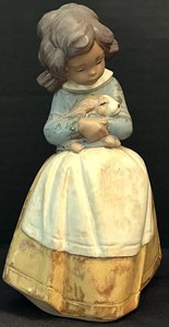 LR - Porcelain Figurine - Tenderness by Lladr