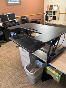 Mount it height adjustable standing desk converter