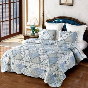 Oversized King Size Quilt Set 128x120 Blue Floral Patchwork Bedspreads Set