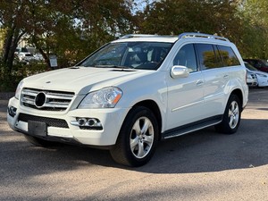 2010 MERCEDES-BENZ GL-CLASS GL 450 4MATIC All Wheel Drive  3rd Row Seating (NO RESERVE)