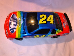 1997 Jeff Gordon Dupont Million Dollar Date Action 124 Diecast Car