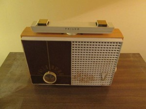 Vintage Philco transistor radio