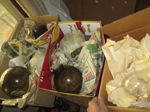 Bundle of assorted glass globe lamp shades