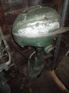 Vintage Johnson outboard boat motor unknown functionality