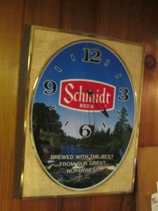 Vintage Lighted Schmidt Beer wall clock