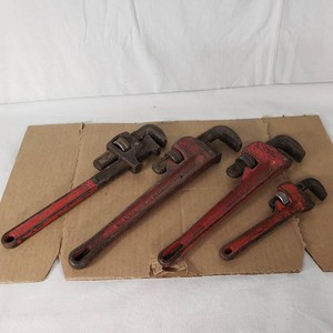 Pipe Wrenches with Various Sizes