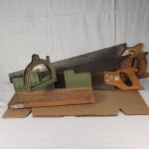 Mitre Box with Hand Saws