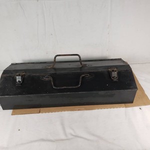 34 Drive Socket Sets, Rachet and Breaker Bar in Metal Box