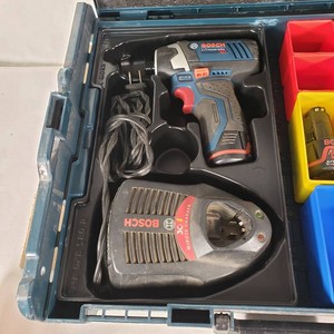 Bosch PS41 12V Max Lithium-Ion Impact Driver Set with Charger and Case