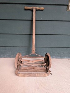 Antique Worcester Lawn Mower Cast Iron Push Reel Mower See Photos