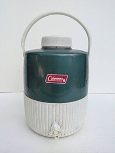 Vintage Coleman Insulated Water Jug Drink Dispenser Green White USA