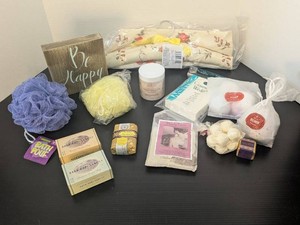 Spa Gift Box Lot Bath Bombs Soaps Scrub Poufs Decor Travel Bag