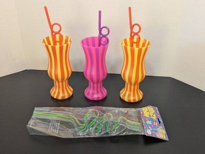 Krazy Straw Novelty Plastic Drink Cups & Extra Straws Party Set