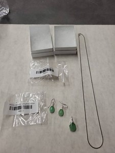 Sterling Silver Green Jade Pendant w Chain & Matching Earrings Set